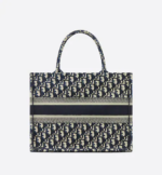 DIOR BOOK TOTE Blue Dior  (36 x 27.5 x 16.5 cm). - Image 2