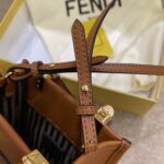 Sunshine Mini Handy Diagonal Handbag. - Image 5
