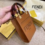 Sunshine Mini Handy Diagonal Handbag. - Image 9
