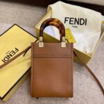Sunshine Mini Handy Diagonal Handbag. - Image 10