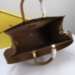 High-end commuter toot bag. - Image 10