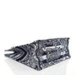 CHRISTIAN DIOR Large Toile Book Tote Blue. - Image 3