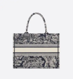 DIOR BOOK TOTE Blue Toile de (36 x 27.5 x 16.5 cm). - Image 2