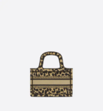 MINI DIOR BOOK TOTE (22,5 x 15 x 6 cm). - Image 4