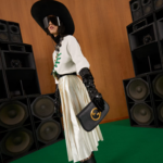 shoulder bag. - Image 5