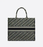 LARGE DIOR BOOK TOTE Blue Dior  (42 x 35 x 18.5 cm). - Image 2