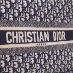 Dior Book Tote Bag In Blue Oblique Canvas. - Image 5