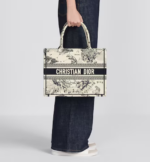 DIOR BOOK TOTE Latte  (36 x 27.5 x 16.5 cm). - Image 3