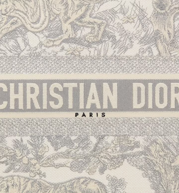 A0240A03-4070-0F8E-E029-C16F2AC20639-1 LARGE DIOR BOOK TOTE Gray Toile de (42 x 35 x 18.5 cm). - Image 1