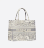 DIOR BOOK TOTE Gray Toile de  (36 x 27.5 x 16.5 cm). - Image 3