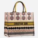 Dior Book Tote Bag In ed Geometric Canvas. - Image 3