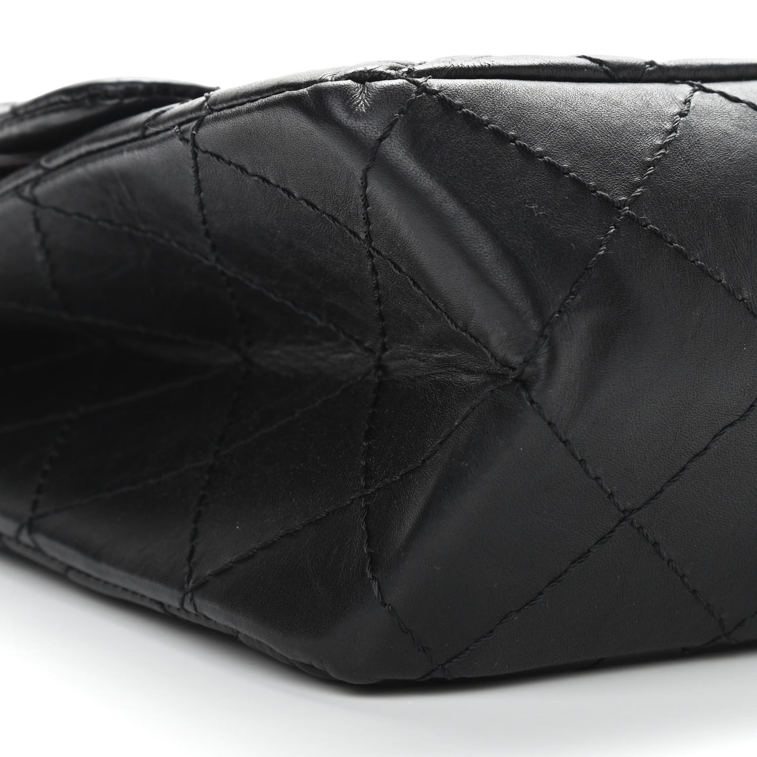 C4251CC0-4DC7-38B0-BC40-A6628A367E68-1 Women’s Bags. - Image 1