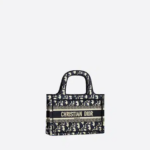 MINI DIOR BOOK TOTE Blue Dior  (22.5 x 15 x 6 cm).