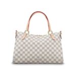 Lymington N40022. - Image 2