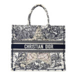 CHRISTIAN DIOR Large Around The World Book Tote Blue. - Image 2