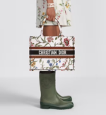 DIOR BOOK TOTE White  Dior  (36 x 27.5 x 16.5 cm). - Image 2